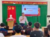Ông Dáp Thanh Giang, Trưởng khoa Phòng, chống HIV/AIDS, CDC Cần Thơ trình bày tại lớp tập huấn tư vấn xét nghiệm HIV cho đồng đẳng viên.