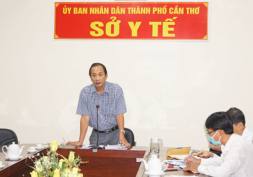 Ông Phạm Phú Trường Giang, Phó Giám đốc Sở Y tế, phát biểu chỉ đạo.