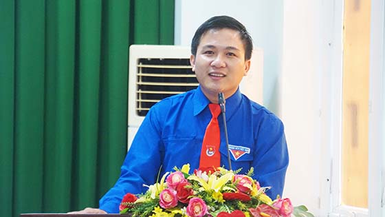 Đồng chí Huỳnh Ngọc Đoàn, Ủy viên Ban Thường vụ Đoàn Khối cơ quan dân chính Đảng thành phố Cần Thơ phát biểu tại Đại hội.