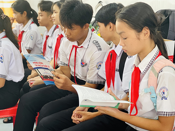 TRUYEN THONG PHONG BENH CHO HOC SINH 05