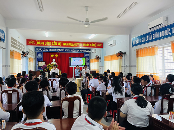 TRUYEN THONG PHONG BENH CHO HOC SINH 06