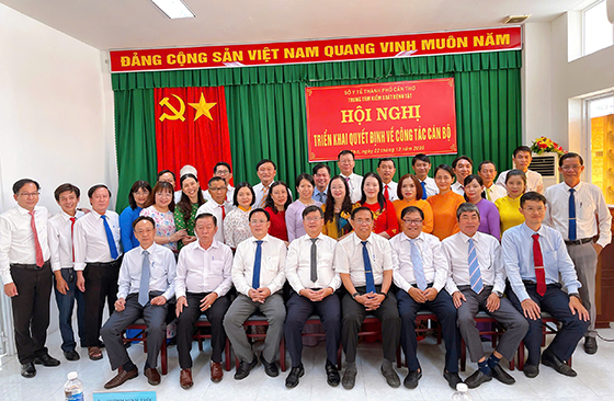 TO CHUC CAN BO CDC 09