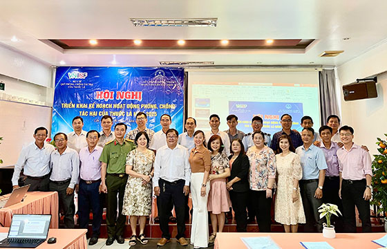 HOI NGHI TRIEN KHAI THUOC LA 04