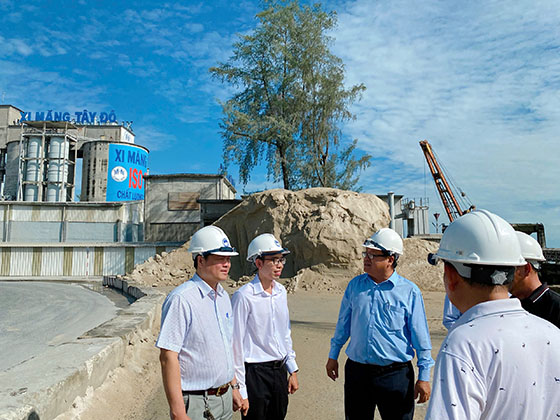 Đoàn kiểm tra thực hiện công tác vệ sinh lao động, chăm sóc sức khỏe người lao động, phòng chống bệnh nghề nghiệp tại Công ty Cổ phần Xi măng Tây Đô.