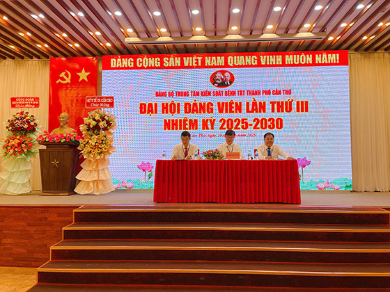 DAI HOI DANG BO LAN THU III 03
