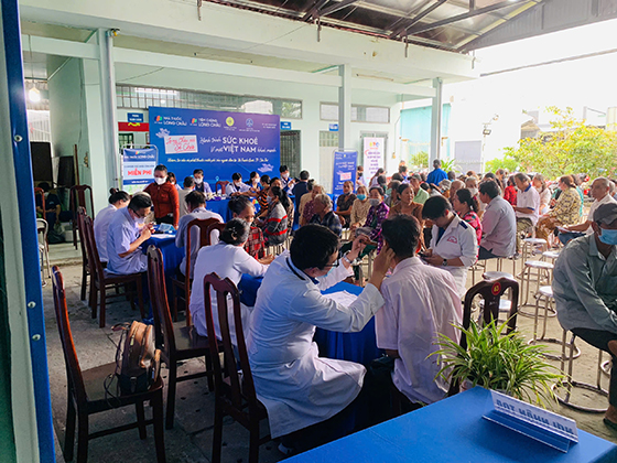 CHI DOAN CDC KHAM CHUA BENH THANH QUOI 02