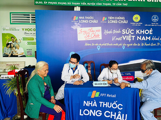 CHI DOAN CDC KHAM CHUA BENH THANH QUOI 03