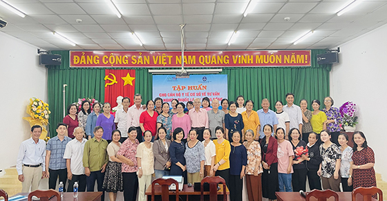 CONG TAC VIEN THUOC LA 05