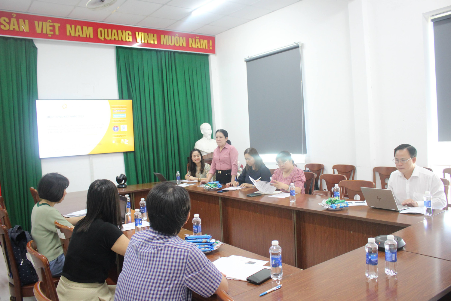 Họp sơ kết Chương trình "Thúc đẩy sự phát triển toàn diện của trẻ em thông qua đào tạo kỹ năng làm cha mẹ tích cực”