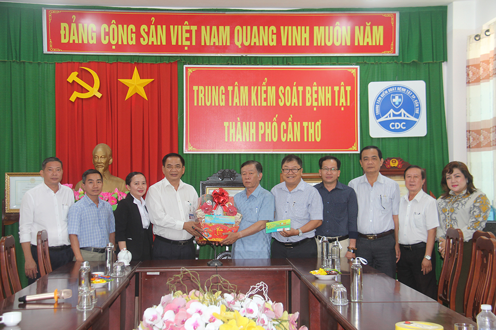 Bệnh viện Ung bướu thành phố Cần Thơ mong muốn trong thời gian tới  tiếp tục hợp tác với CDC Cần Thơ trong các hoạt động chuyên môn liên quan.