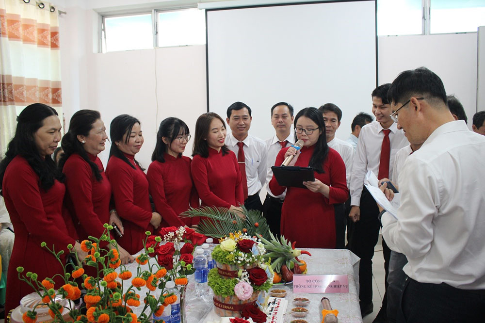 CDC TO CHUC HOI THI 4