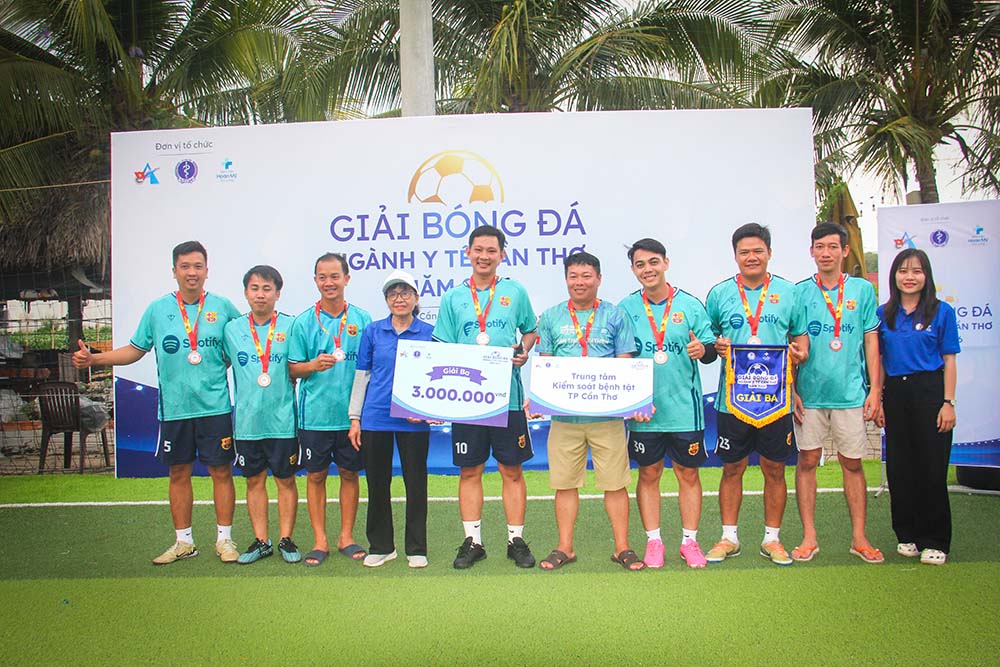 GIAI BONG DA NGANH Y TE 8