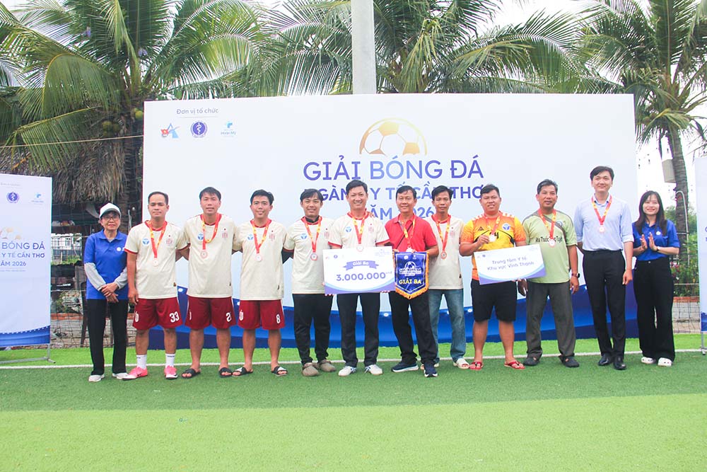 GIAI BONG DA NGANH Y TE 9