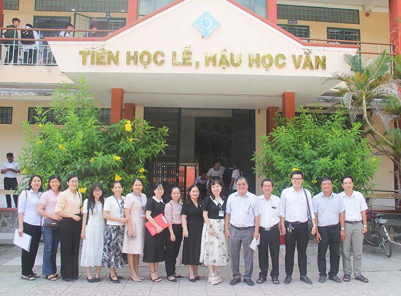 11 giam sat truong hoc 5