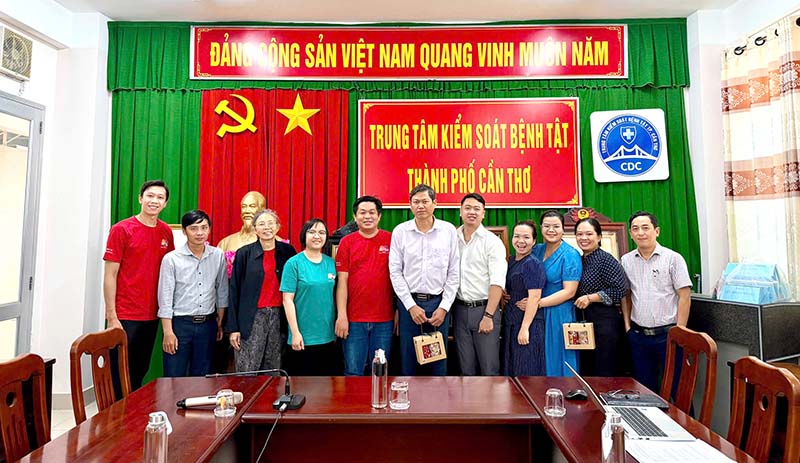 Đoàn làm việc với Trung tâm Kiểm soát bệnh tật (CDC) thành phố Cần Thơ